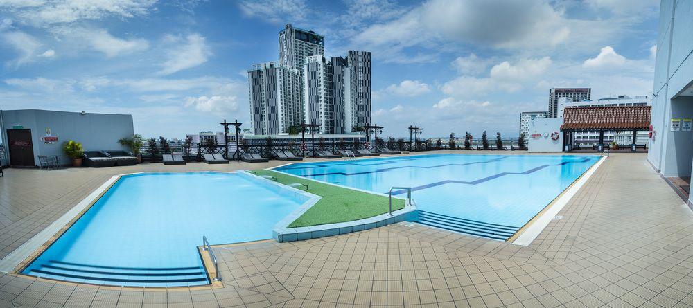מלון Ramada Plaza By Wyndham Melaka מראה חיצוני תמונה